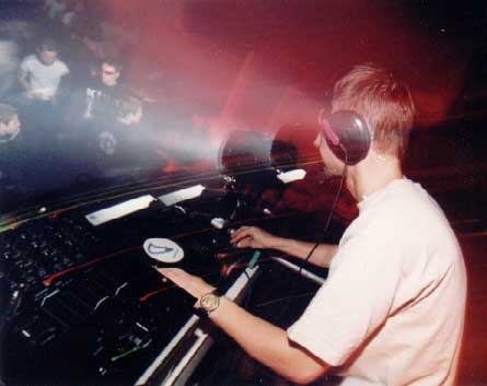 DJ CARPY