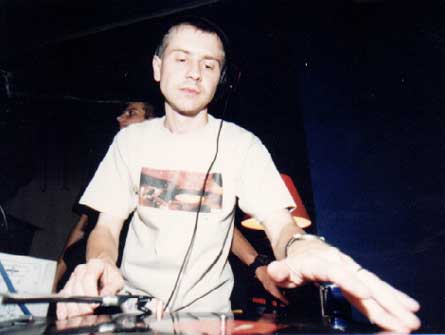 DJ CARPY